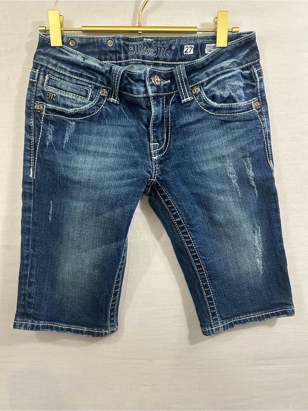 Miss Me medium-wash denim Bermuda shorts